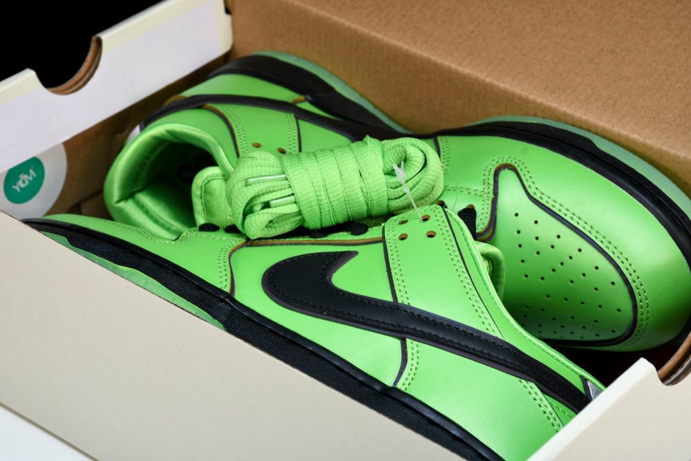Powerpuff Girls x SB Dnk Low 'Buttercup' - Image 25