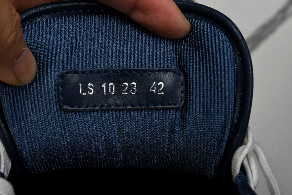 D1or B57 Mid-Top "Navy Blue White' - Image 12