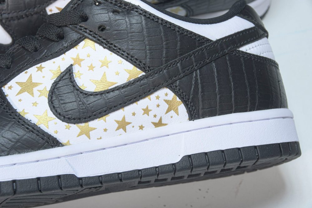 Supreme x SB Dnk Low Stars 'Black' - Image 26