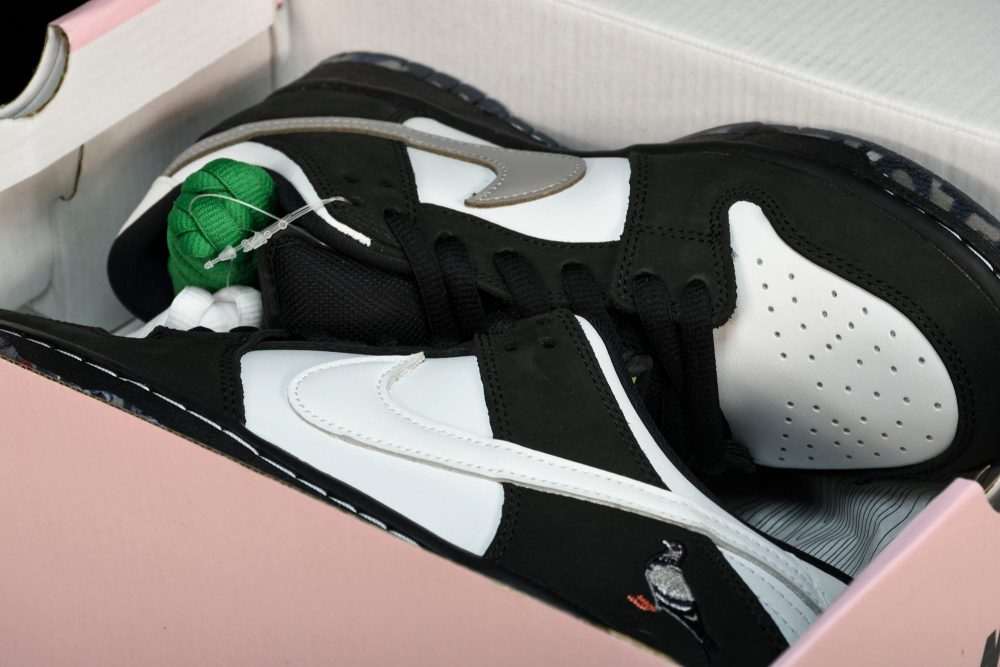 SB Dnk Low 'Staple Panda Pigeon' - Image 26