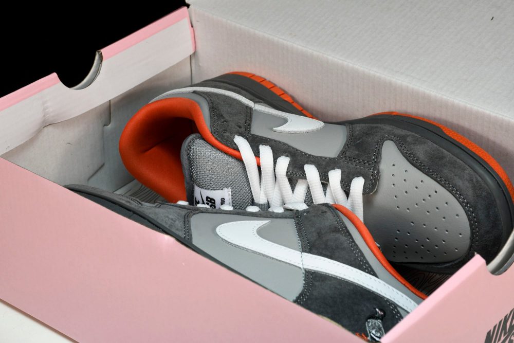SB Dnk Low 'Staple NYC Pigeon' - Image 26