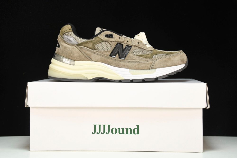 NB 992 x JJJJound 'Grey' - Image 26