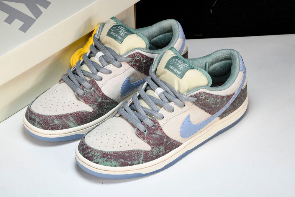 SB Dnk Low "Crenshaw Skate Club" - Image 25