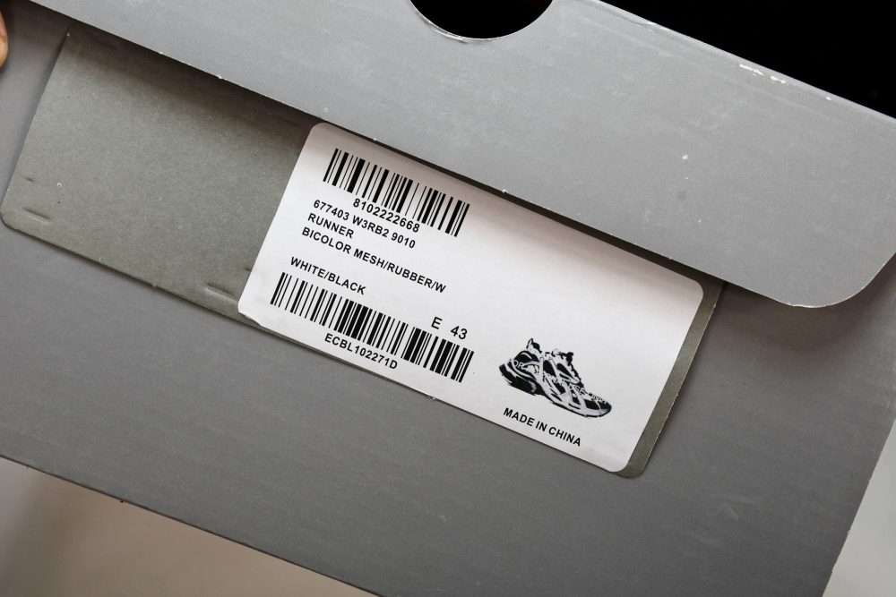 Runner 'White Black' - Image 26