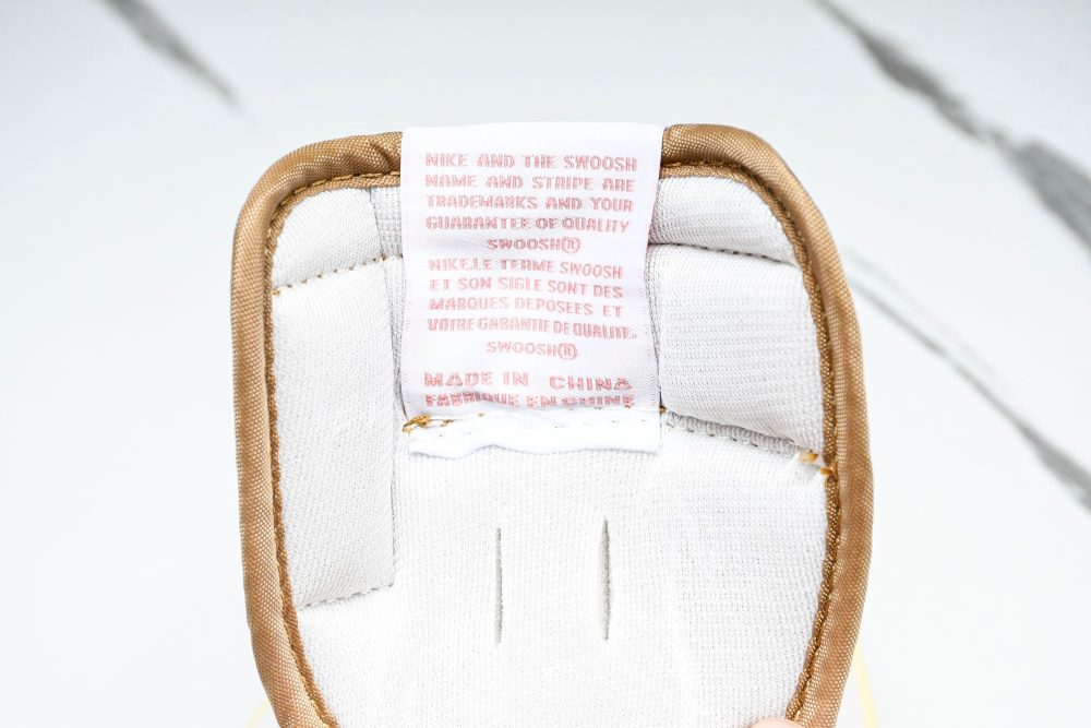 Travis Scott AJ1 Retro Low OG 'Sail Shy Pink' - Image 12