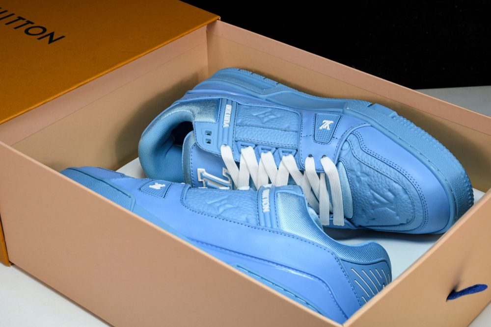 Louis Vuittоп Trainer Low 'Blue Embossed' - Image 27