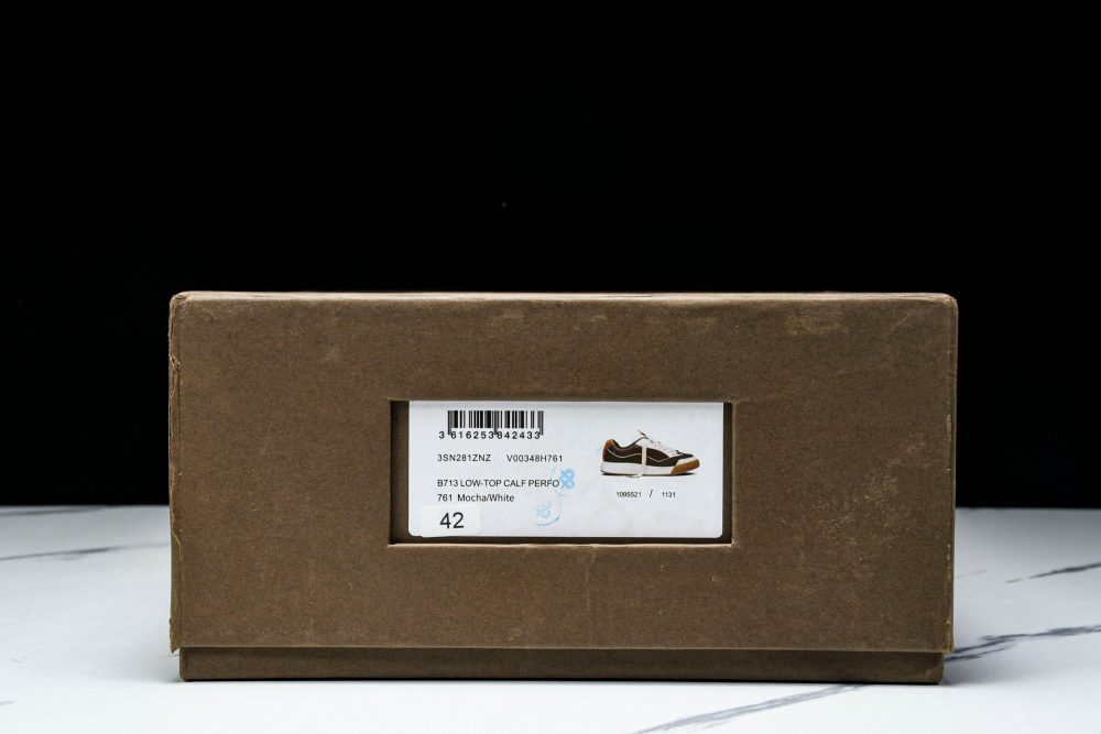 Travis Scott x D1or B713 Cactus Jack 'Mocha Cream' - Image 22
