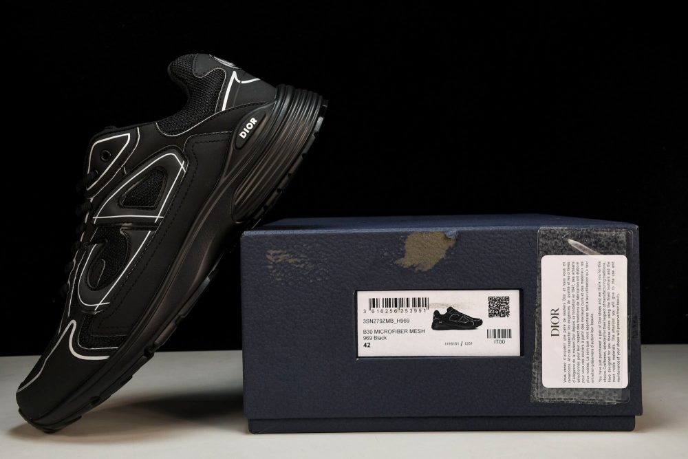 D1or B30 'Triple Black' - Image 27