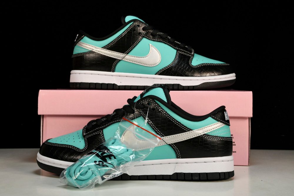 SB Dnk Low x Diamond Supply Co. - Image 28