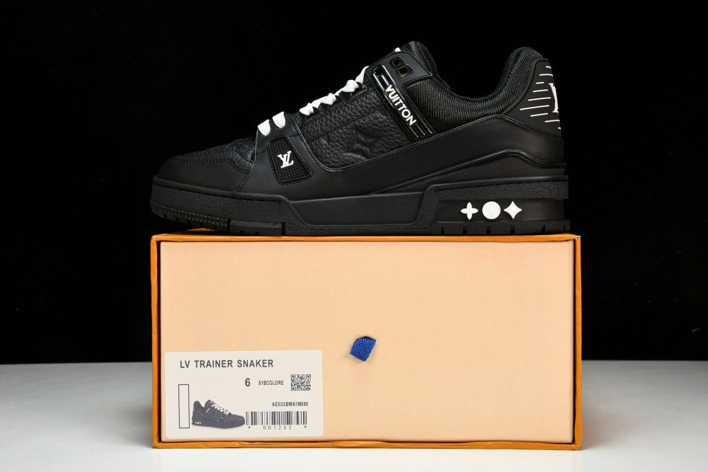 Louis Vuittоп Trainer Low 'Black Embossed' - Image 28