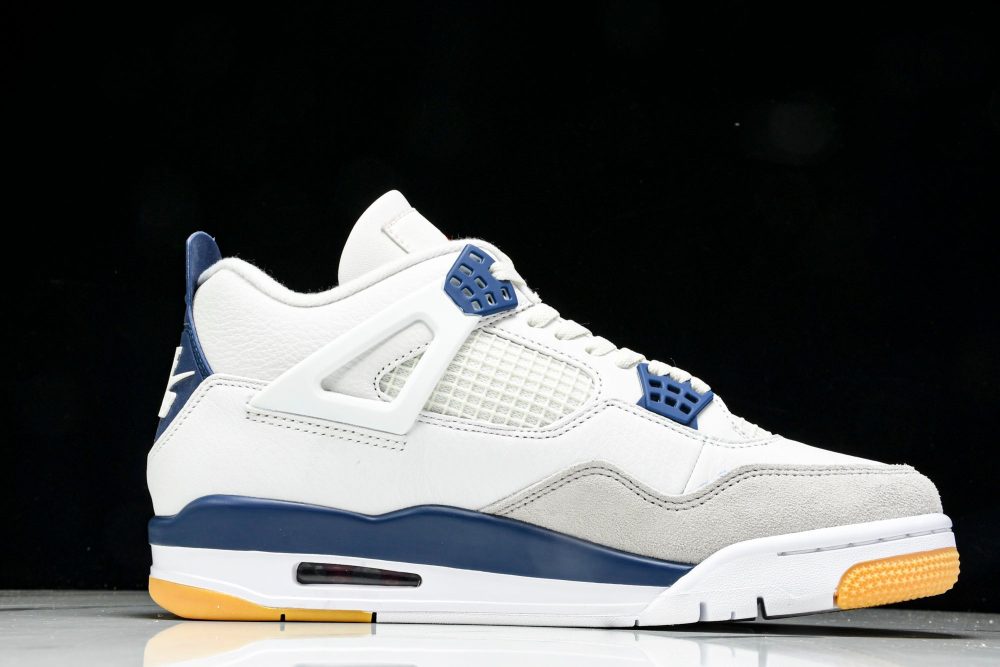 AJ4 Retro SB 'Navy' - Image 3