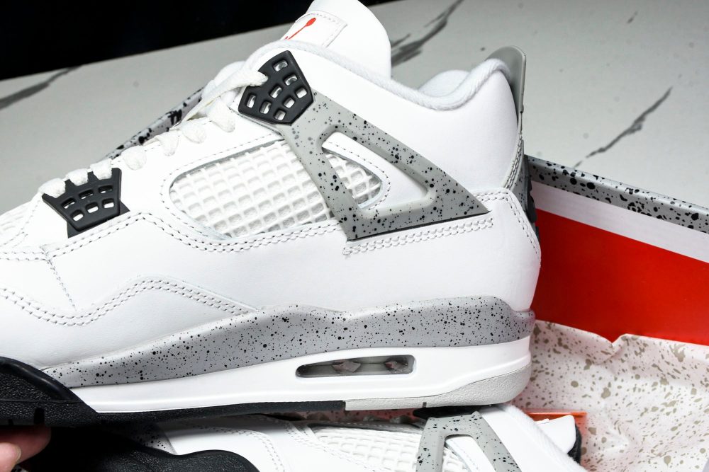 AJ4 Retro 'White Cement' (2025) - Image 31