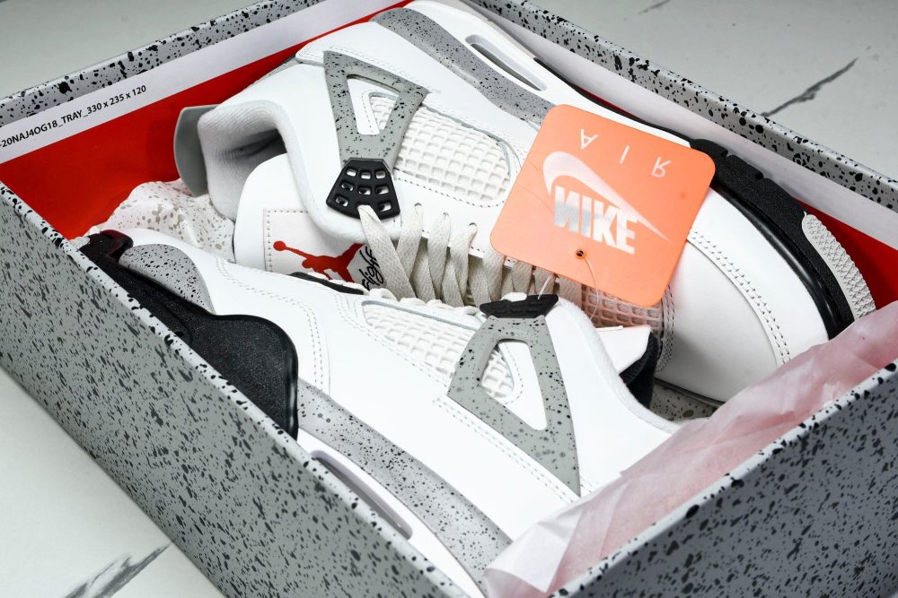 AJ4 Retro 'White Cement' (2025) - Image 30