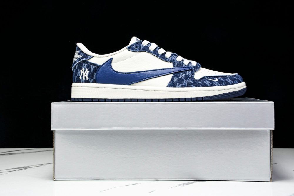 Travis Scott AJ1 Low x NY Yankees (Custom) - Image 25