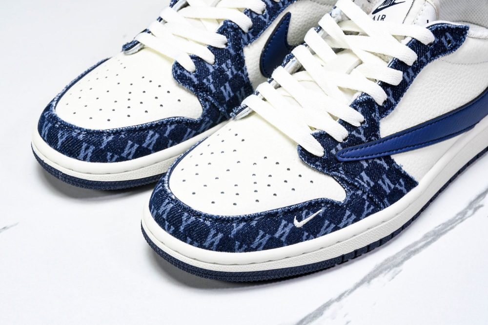 Travis Scott AJ1 Low x NY Yankees (Custom) - Image 19
