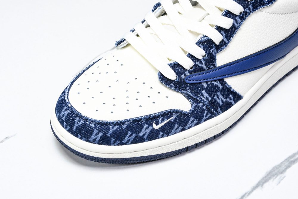 Travis Scott AJ1 Low x NY Yankees (Custom) - Image 9