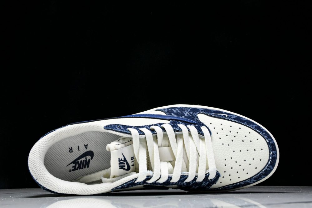 Travis Scott AJ1 Low x NY Yankees (Custom) - Image 4