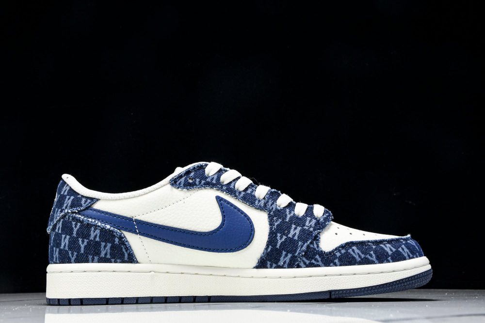Travis Scott AJ1 Low x NY Yankees (Custom) - Image 3