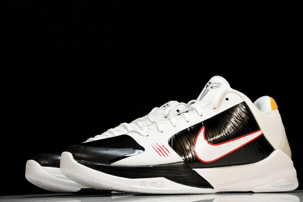 Kobe 5 Protro 'Bruce Lee Alternate' - Image 2