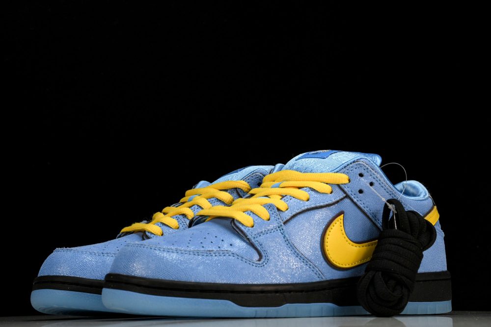 Powerpuff Girls x SB Dnk Low 'Bubbles' - Image 2
