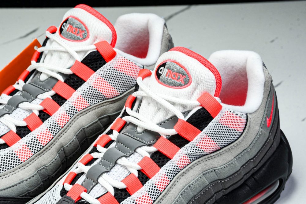 AM95 OG 'Solar Red' - Image 18