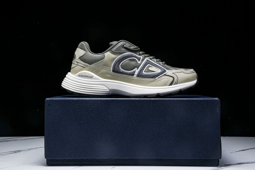 D1or B30 'Olive White' - Image 25