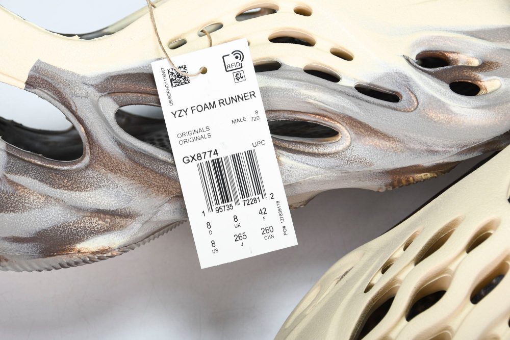 Yzy Foam RNNR 'MX Cream Clay' - Image 11