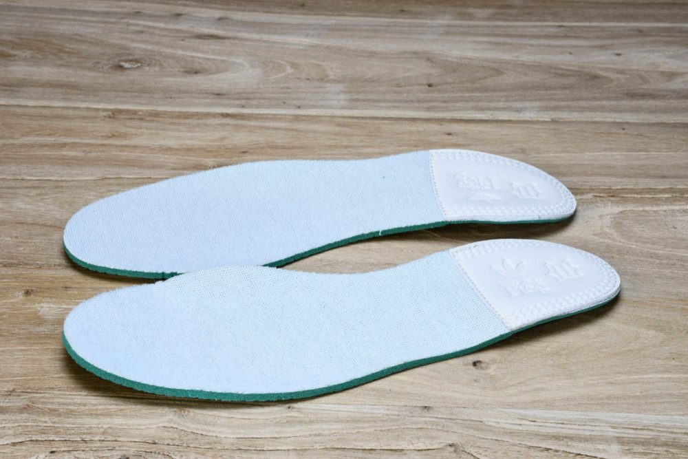 AD x Clarks '8th Street Samba' by Ronny Fieg 'White Green' - Image 17