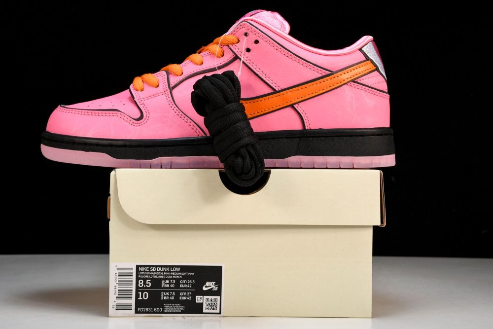 Powerpuff Girls x SB Dnk Low 'Blossom' - Image 30