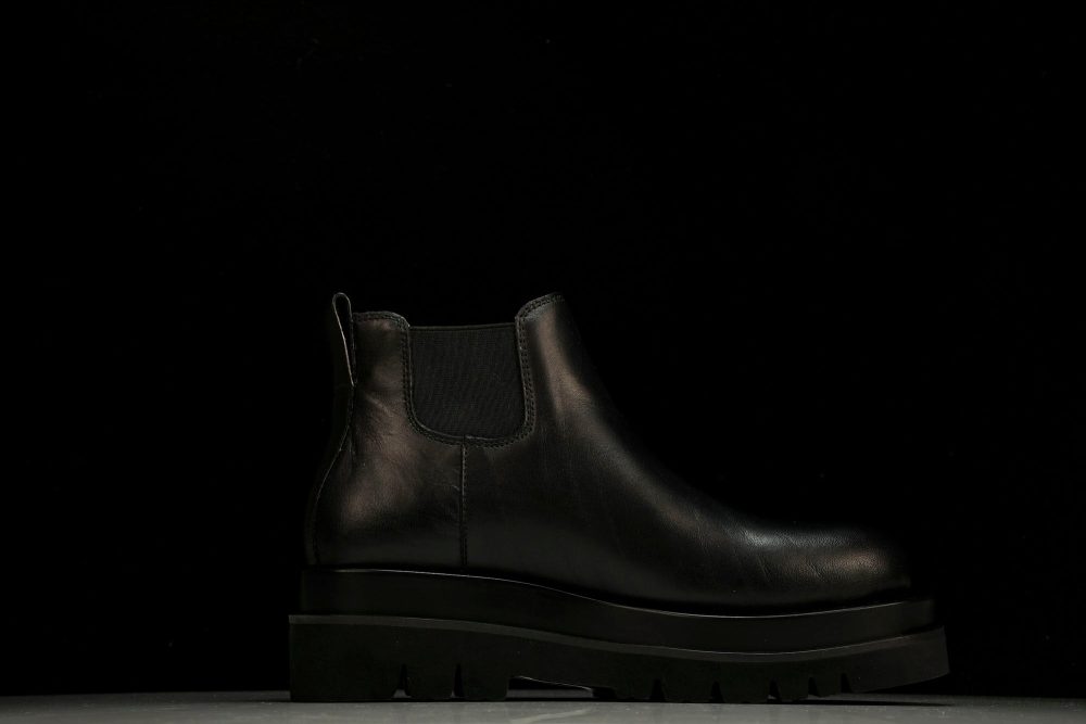 Вottega Veneta Lug Ankle Chelsea Boots 'Black' - Image 3