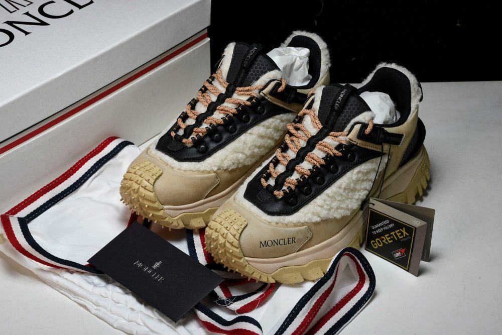 Moncler Trailgrip GTX 'Beige Fur' - Image 20