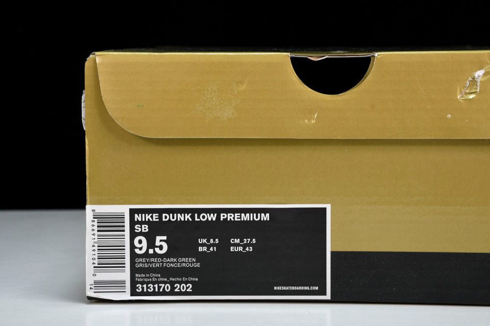 SB Dnk Low 'Freddy Krueger' - Image 32