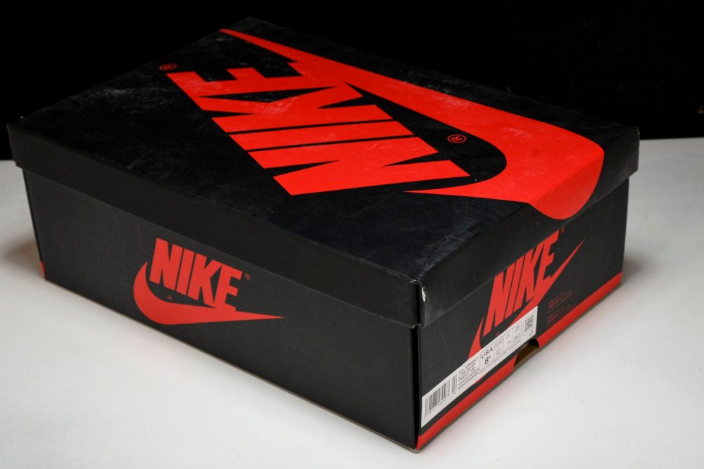 AJ1 Retro Low OG Year of the Dragon (2024) - Image 32