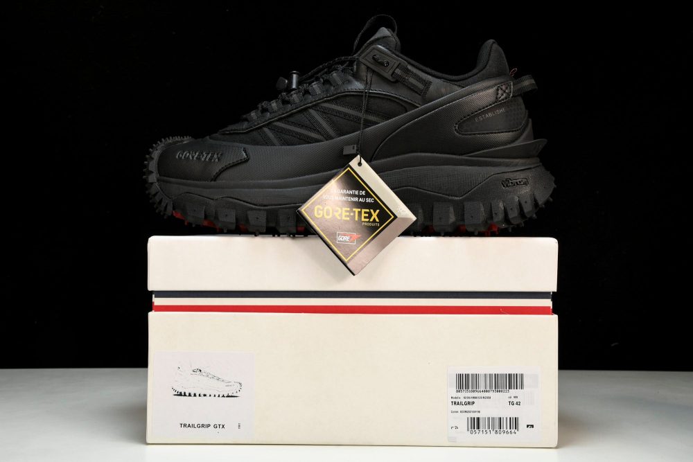 Moncler Trailgrip GTX 'Black' - Image 24