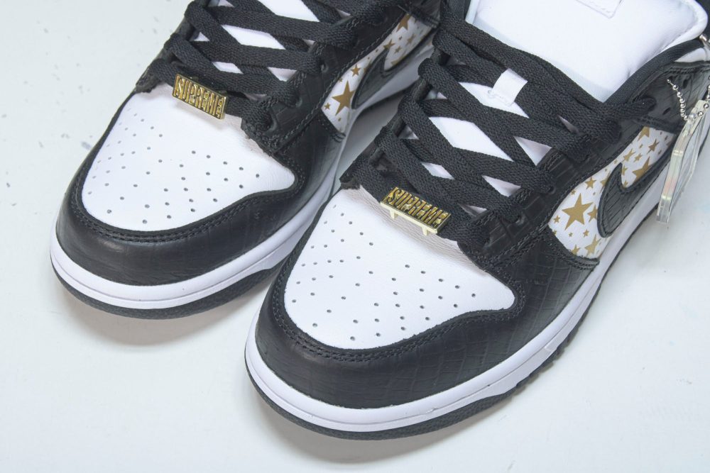 Supreme x SB Dnk Low Stars 'Black' - Image 33