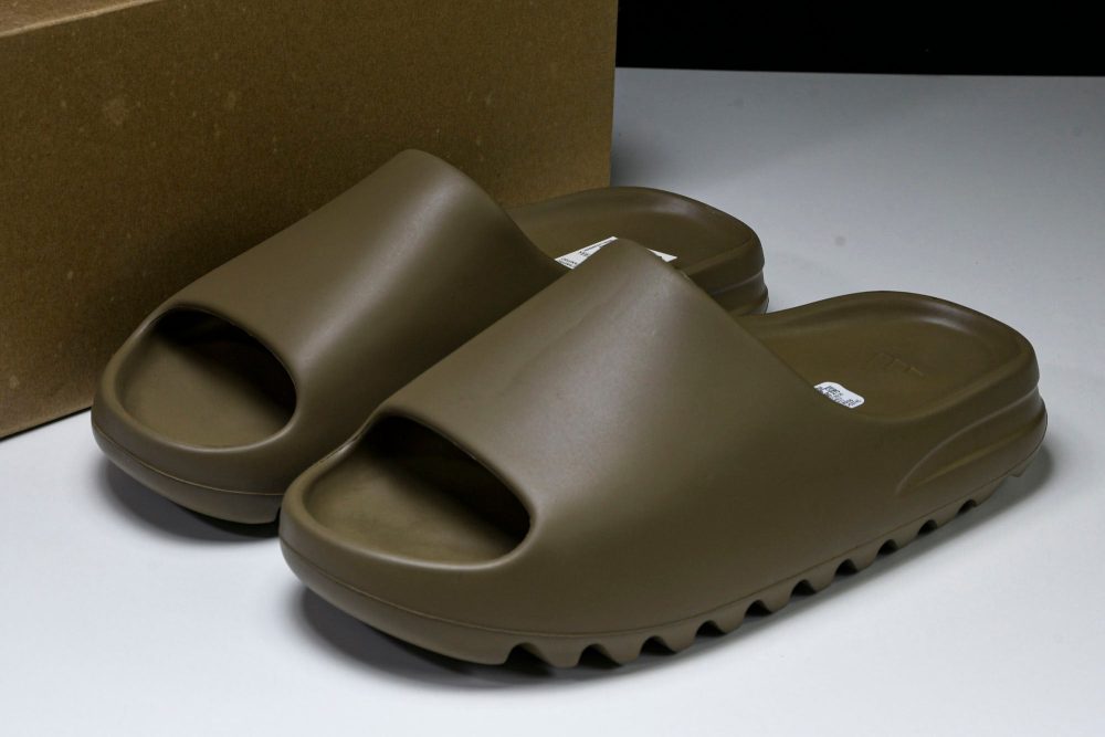 Yzy Slide 'Earth Brown' - Image 15