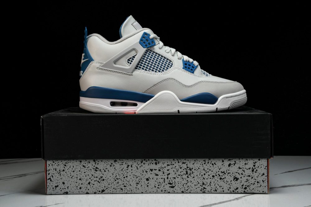 AJ4 Retro OG 'Military Blue' - Image 26