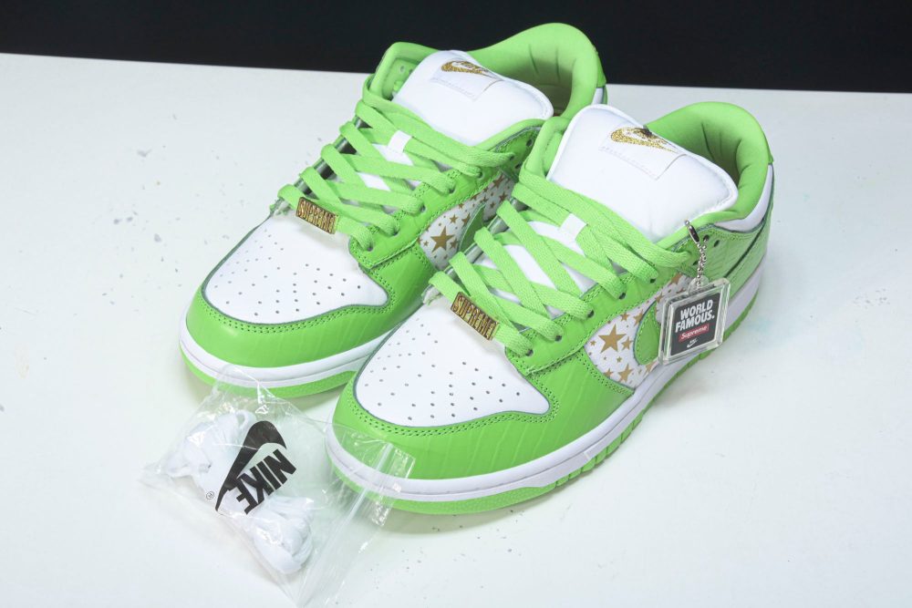 Supreme x SB Dnk Low Stars 'Mean Green' - Image 37