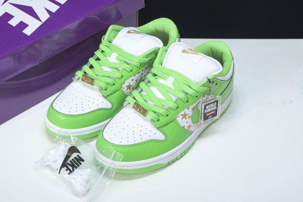 Supreme x SB Dnk Low Stars 'Mean Green' - Image 38