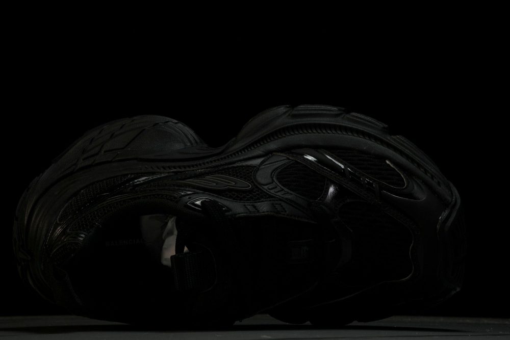 10XL Sneaker 'Black' - Image 4
