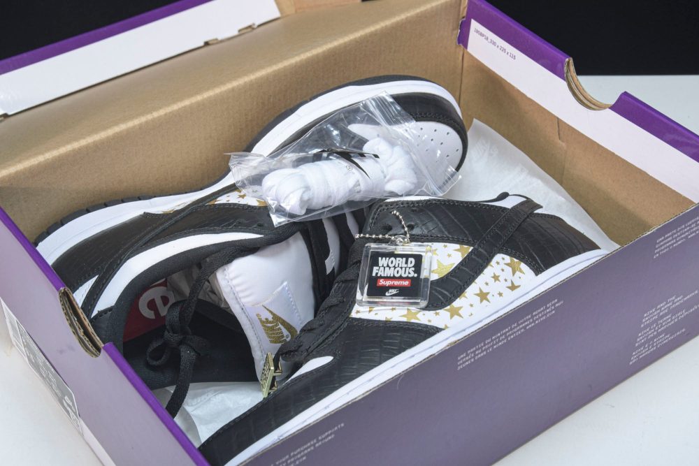 Supreme x SB Dnk Low Stars 'Black' - Image 38