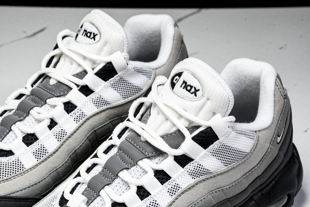 AM95 OG 'Black Anthracite' - Image 19