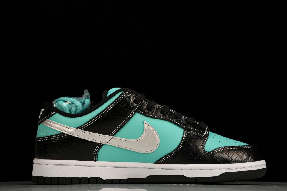 SB Dnk Low x Diamond Supply Co. - Image 3