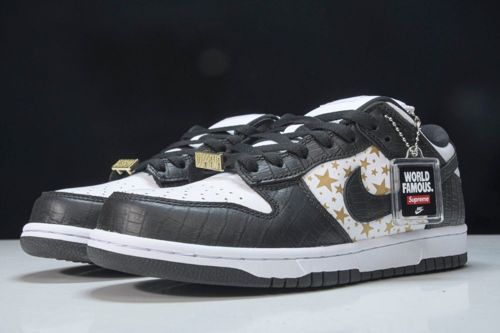 Supreme x SB Dnk Low Stars 'Black' - Image 3