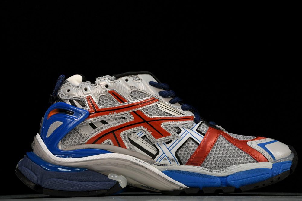 Runner 'Grey Blue Red Black' - Image 3