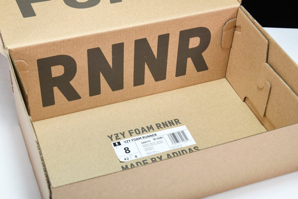 Yzy Foam RNNR 'MX Cream Clay' - Image 24