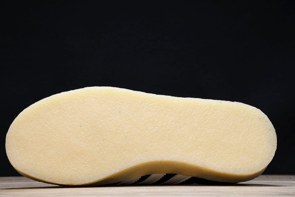 AD x Clarks '8th Street Samba' by Ronny Fieg 'Shadow Green' - Image 5