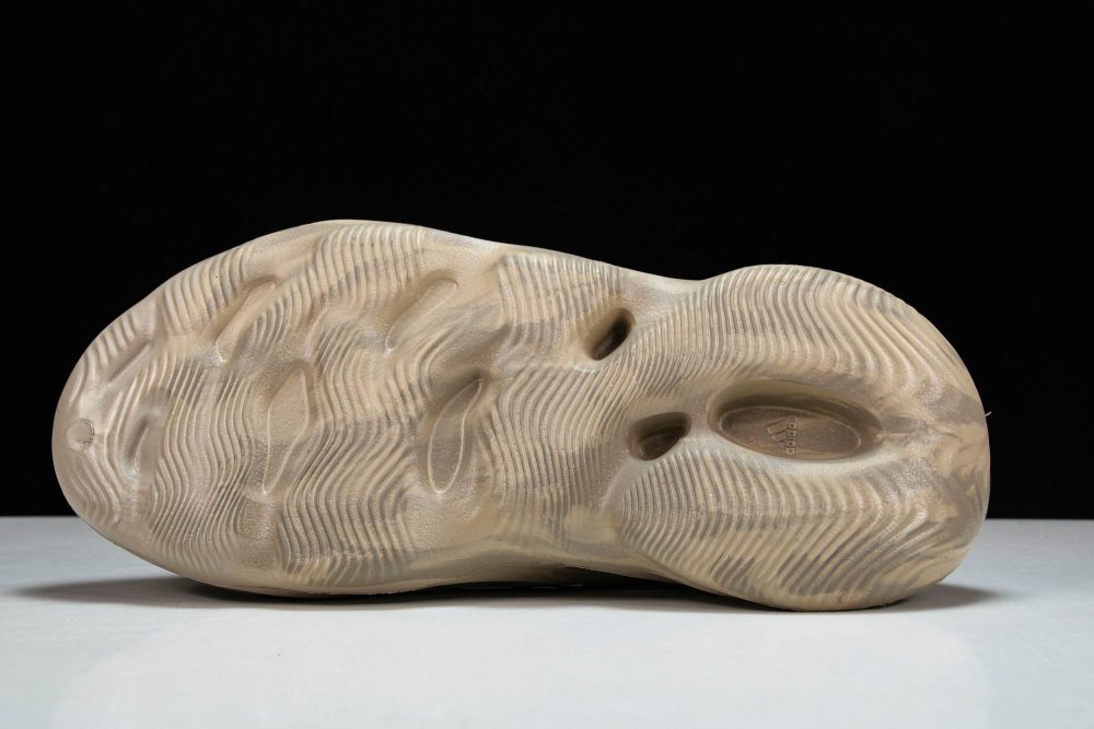 Yzy Foam RNNR 'Stone Sage' - Image 5