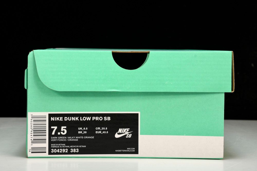 SB Dnk Low 'Legion Pine Kumquat' - Image 27