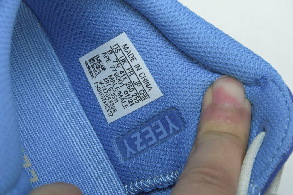 Yzy Boost 700 Bright Blue - Image 13